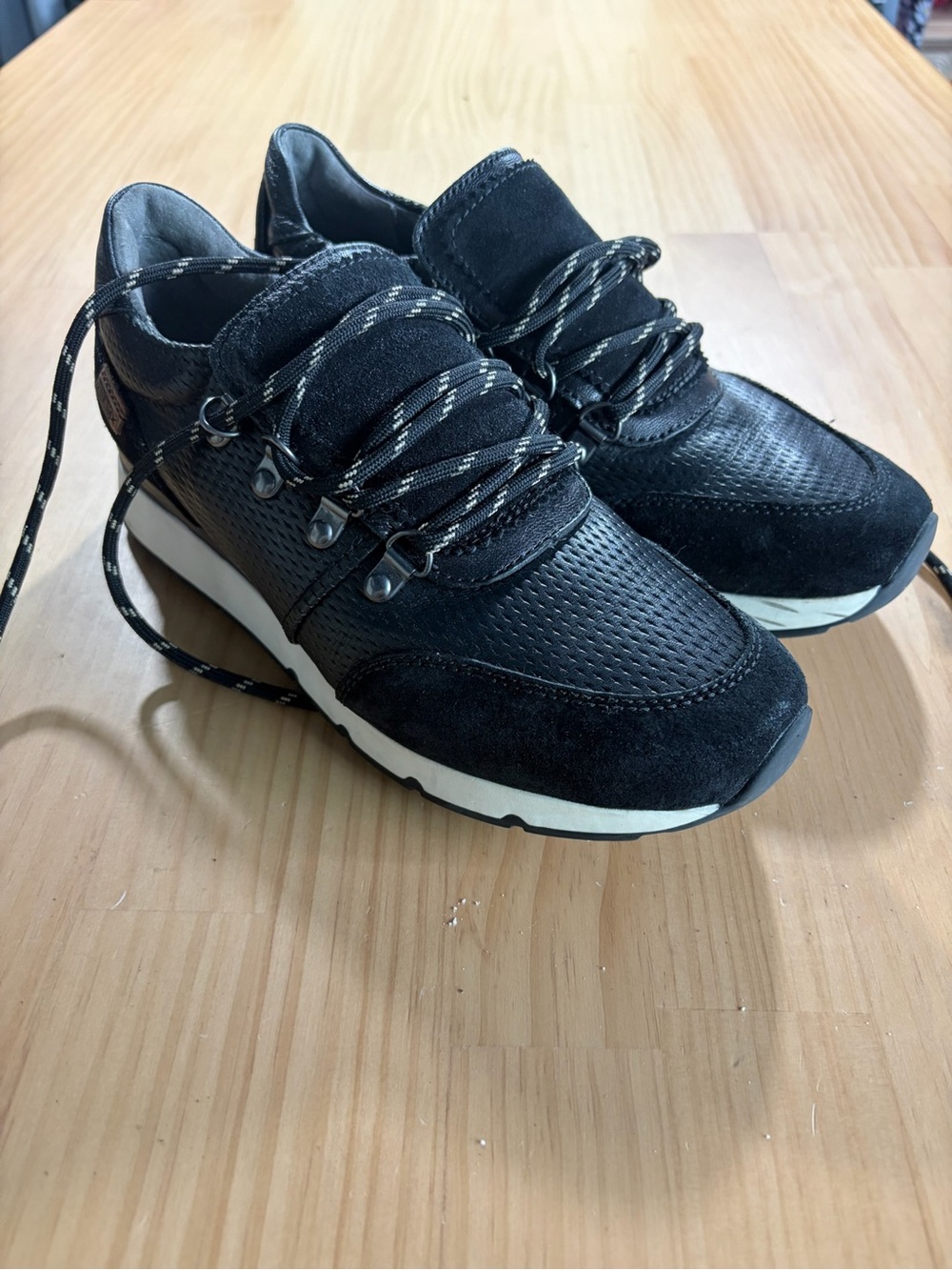 PIKOLINOS Black Mixed-Material Lace-Up Sneakers A6